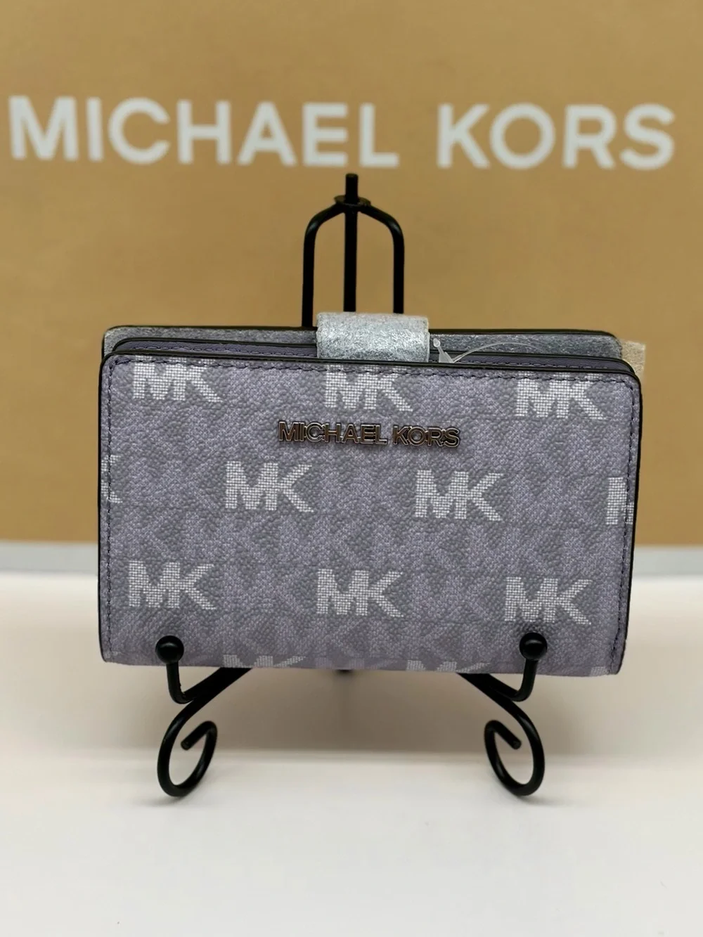 Michael Kors Jet Set Travel Med Signature Logo Central Zip Billfold Wallet Lilac